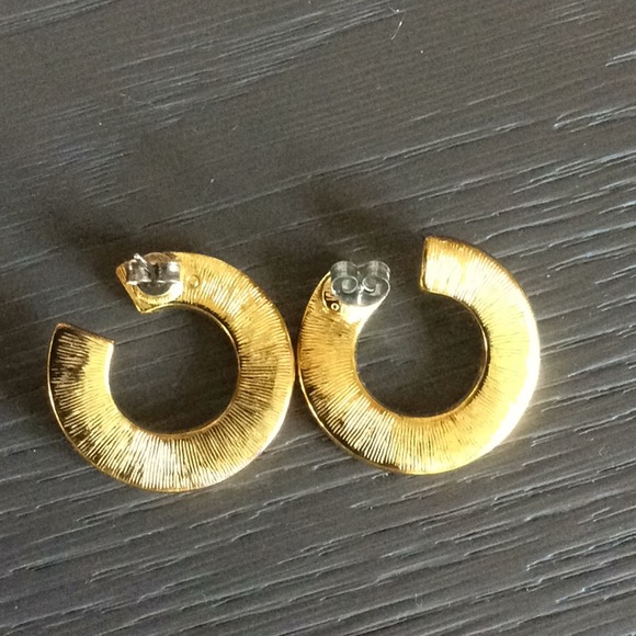 Monet earrings - Picture 3 of 4